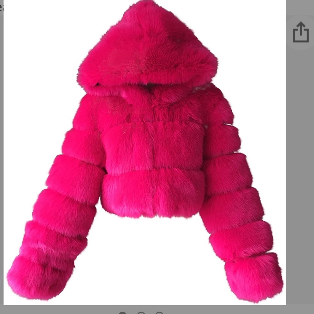 BRAND NEW Hot Pink Faux Cropped Fur Coat in Hot pink
Size: medium